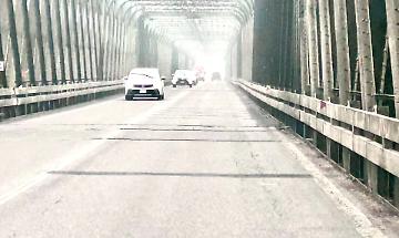 Prima notte di lavori: soliti rattoppi