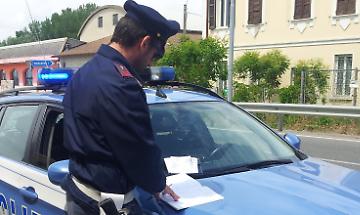 Dopo l&rsquo;incidente minaccia un poliziotto