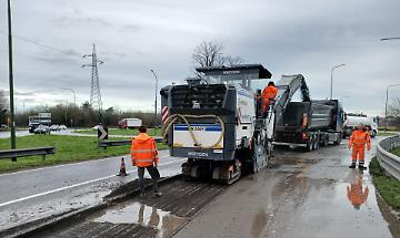 Asfalto ripristinato, la corsia di via Zaist riapre sabato 7 febbraio