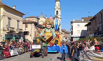Carnevale cremasco, il gemellaggio con Melun cementato dai coriandoli