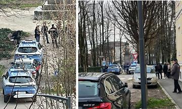 Piazza Castello, maxi intervento antidroga delle forze dell'ordine