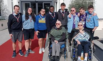 Gli scout in visita alla Rsa Camillo Lucchi, un trait d'union tra giovani e anziani