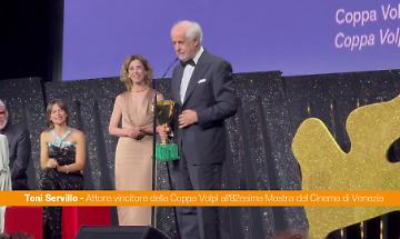 Venezia, Toni Servillo vince la Coppa Volpi come migliore attore
