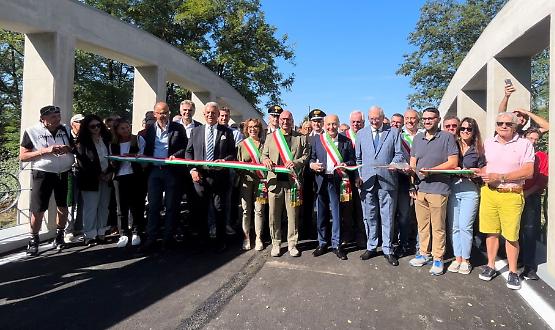 Inaugurato il nuovo ponte Pezzino dopo quasi sei anni
