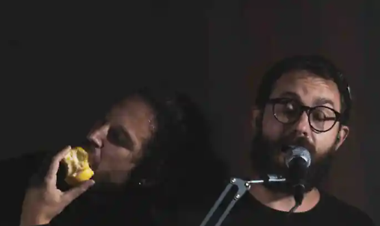 Dentifricio. Uno spettacolo di Acrobatiche poetiche 2025