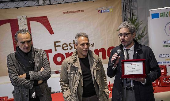 Mina e champagne: «Assaggi di classe»