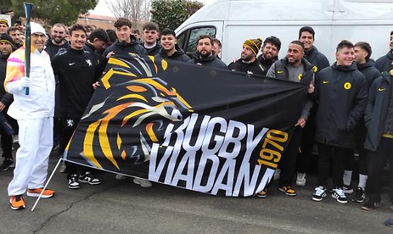 Viadana accoglie la fiaccola: vibrazioni olimpiche