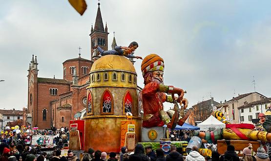 Seconda sfilata del Carnevale da record
