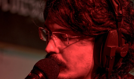 AKA5HA + PRIM: cantautorato elettronico e pop intimo