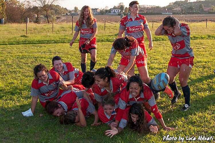 Festeggiamenti di fine partita per le Ladies