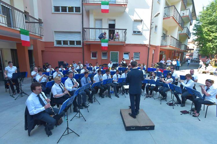 estudiantina al busi