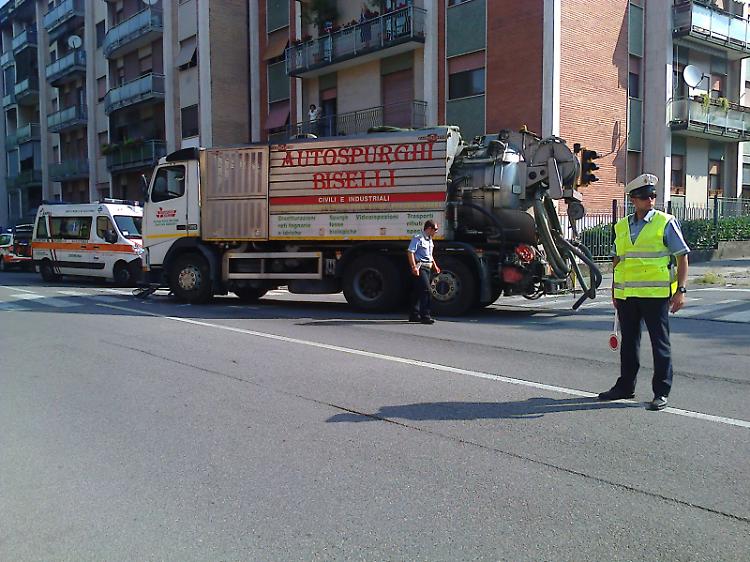 incidente via massarotti