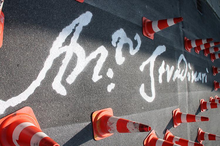 firma stradivari in corso garibaldi