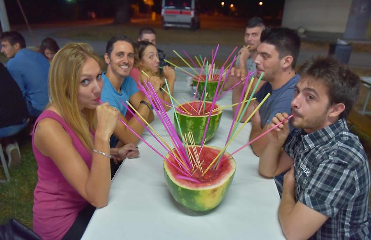 watermelon beach party gussola