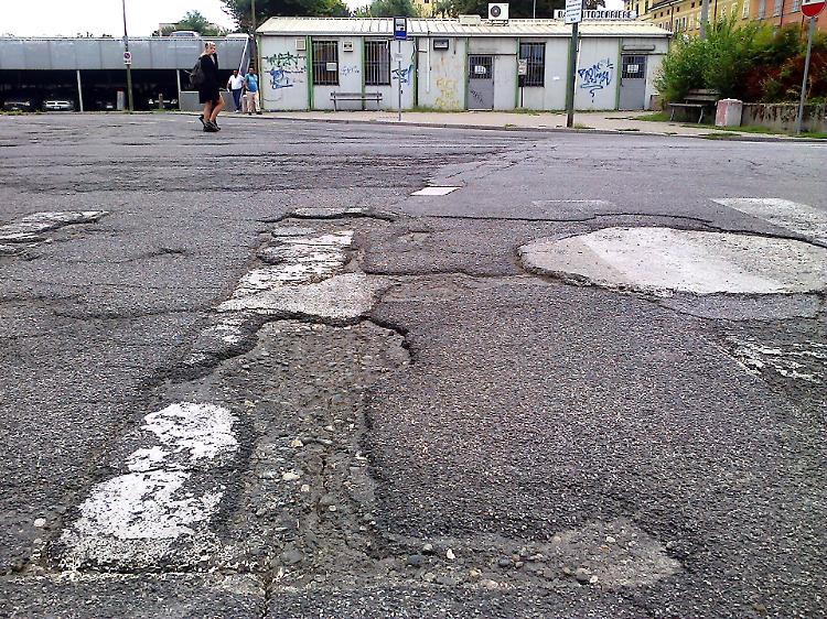 degrado autostazione cremona