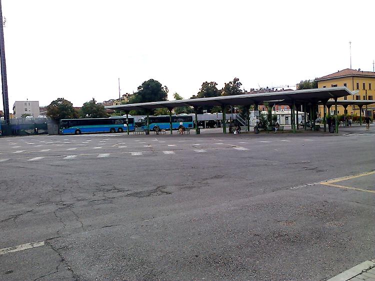degrado autostazione cremona