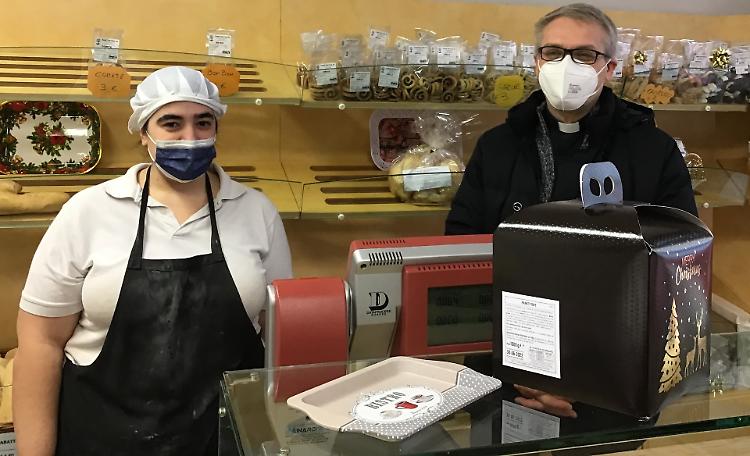 Valentina  con don Roberto  Musa