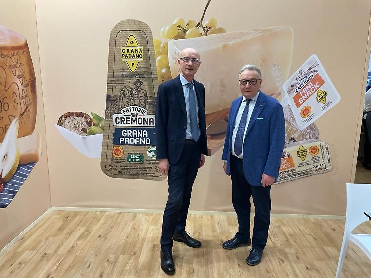 Luciano Negri (dg Fattorie Cremona) e il presidente Riccardo Crotti