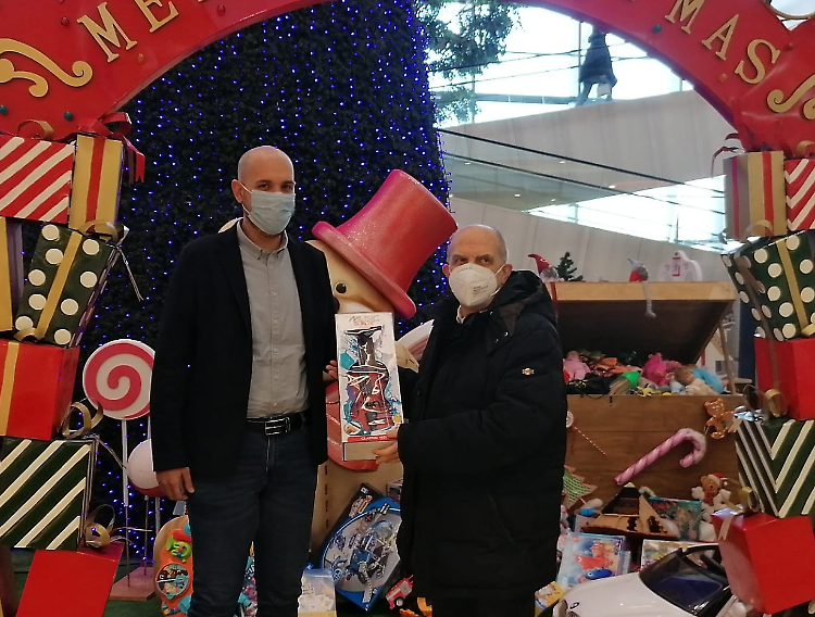 Santa Lucia benefica, un migliaio di giocattoli in dono per i bambini del territorio