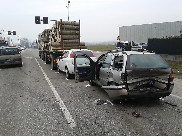 Tamponamento a catena
Donna ferita