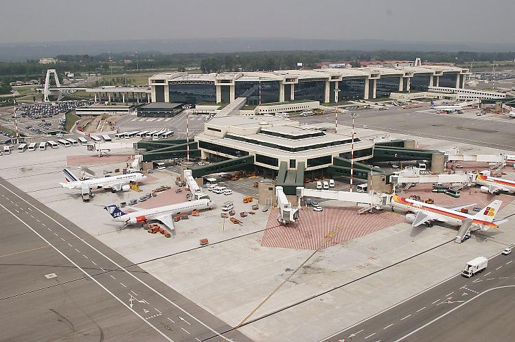 I turisti stranieri promuovono gli aeroporti italiani