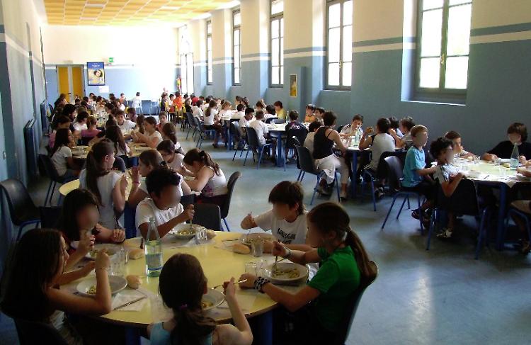 Mense scolastiche, gara europea per l'appalto