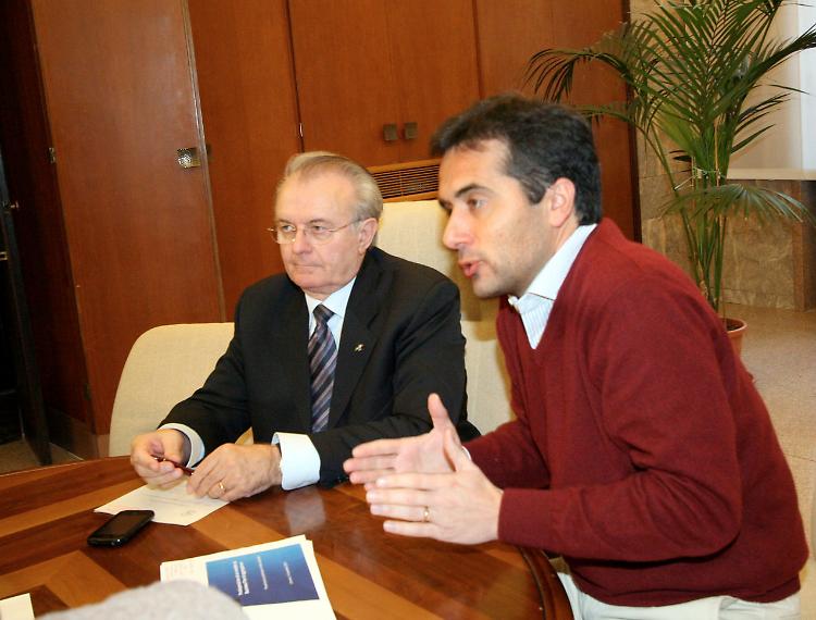 Udc a Perri: "Tagliare la giunta"