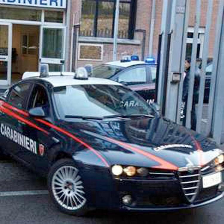 Tre nomadi messe in fuga da un'80enne