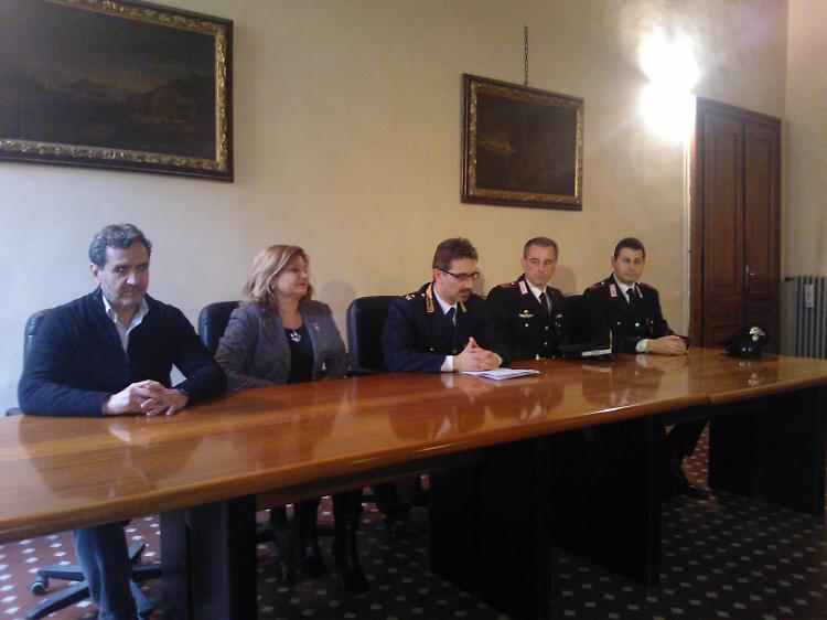 Falsi contratti di lavoro
Scacco alla banda: 17 denunce
