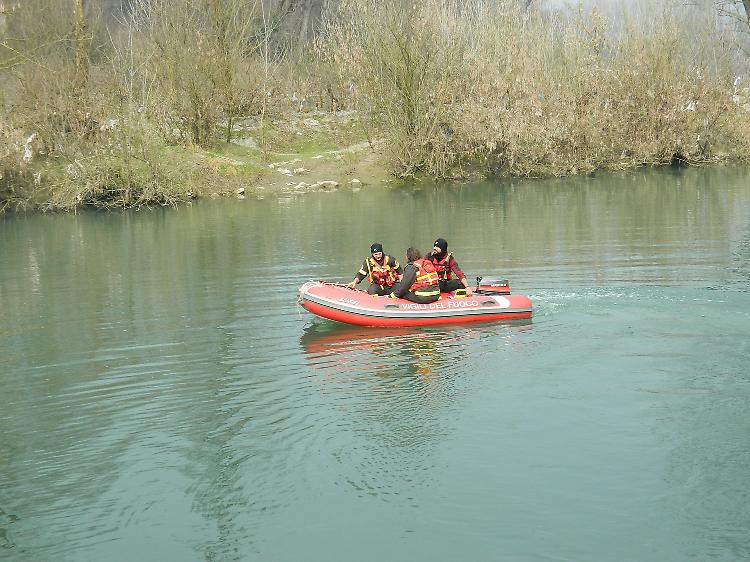 Ripescato cadavere nell'Adda, è un 23enne annegato a Lodi
