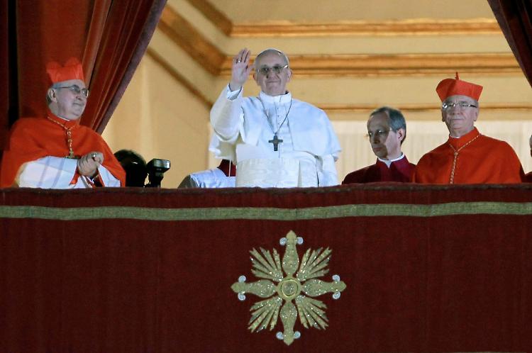 Bergoglio è Papa Francesco
'Vengo dalla fine del mondo'