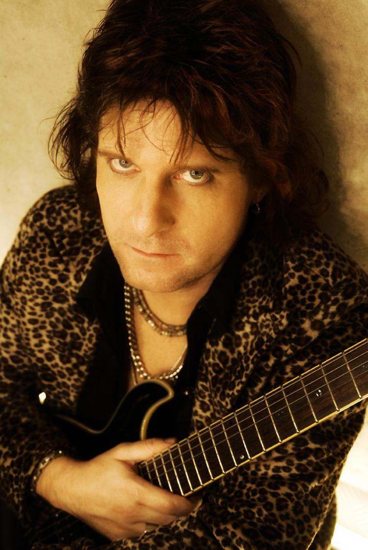Master di chitarra con l'ex Europe Kee Marcello