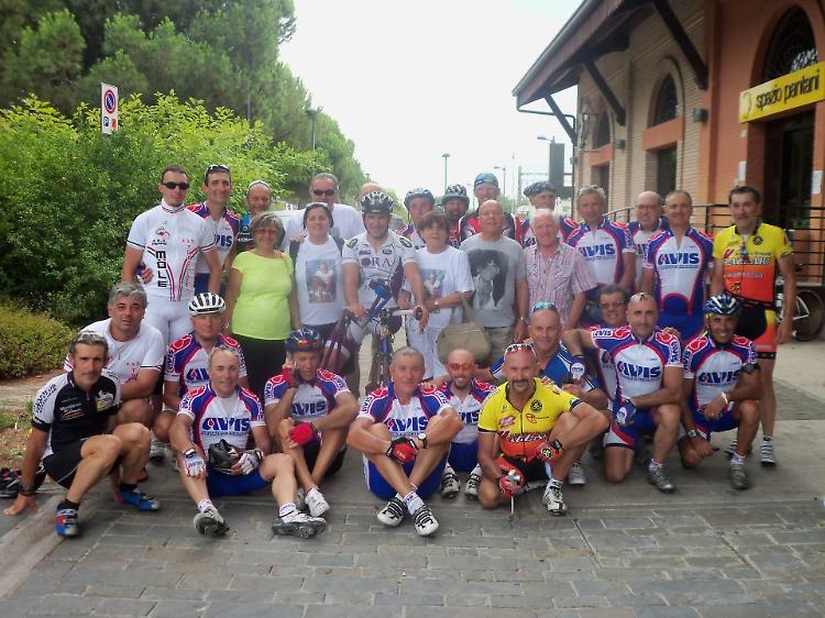 Dall'Avis Pedale Casalasco dono al CRA cittadino 