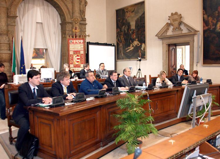 'Il cda di Cremona Solidale sia retribuito'