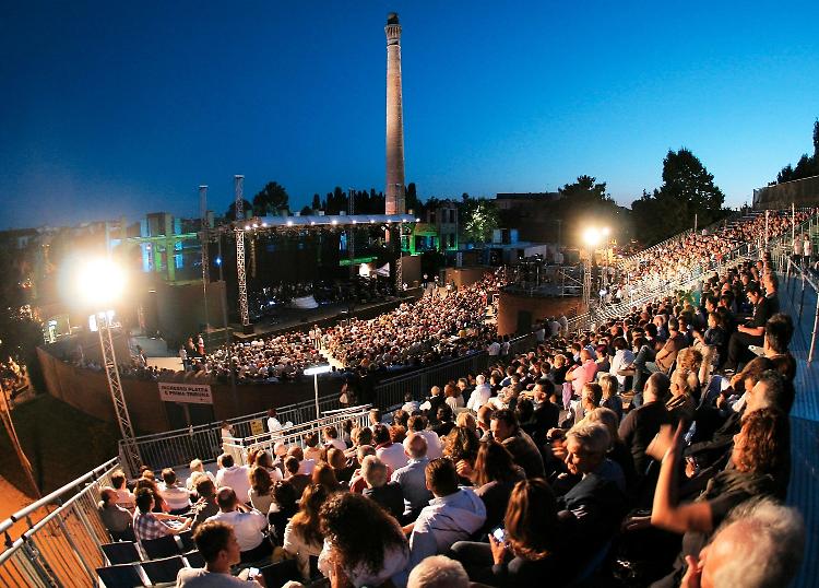 Mancano i soldi, salta il Festival di Mezza Estate