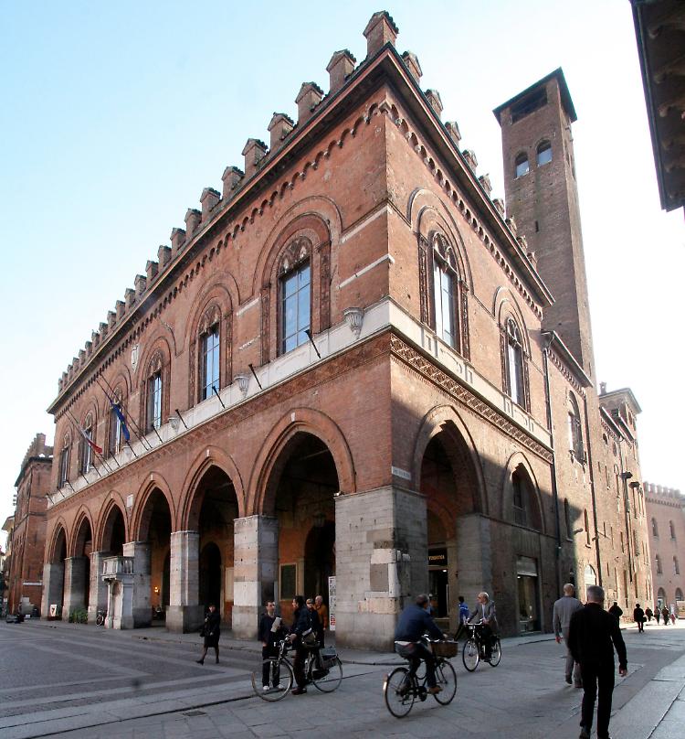 Maretta in Forza Italia
Schiaffo di Nolli ai big