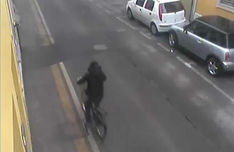 Rapinatore seriale in manette: 25enne e padre di due figli