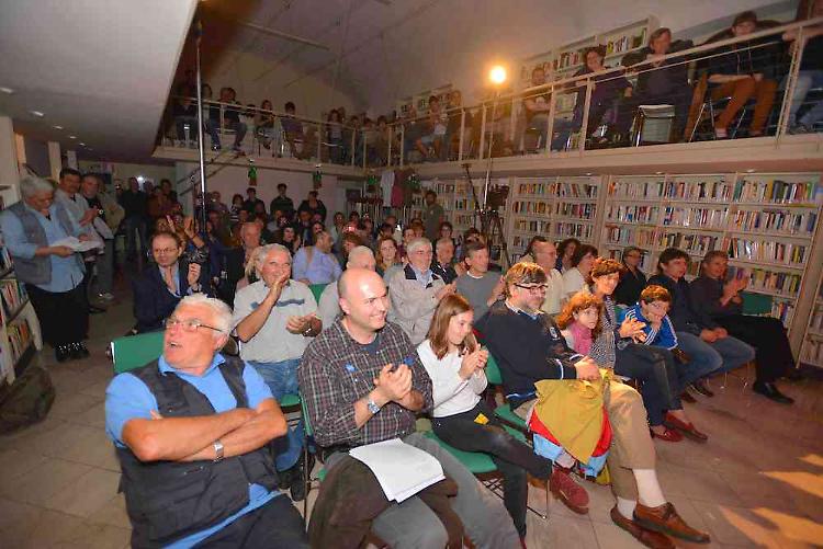 Concerto in biblioteca, successo pieno