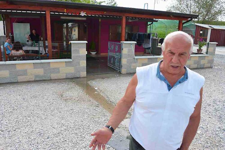 Fontanazzi al campo nomadi: "Abbiamo paura"
