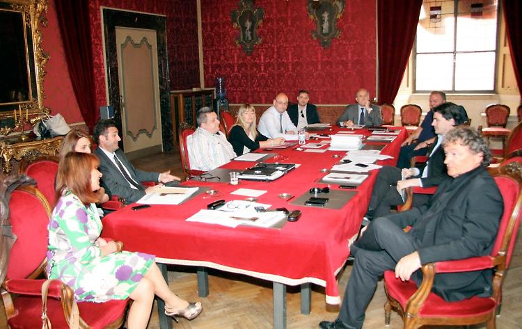 Bilancio, risparmi per 3 milioni. Perri: mi stanno massacrando