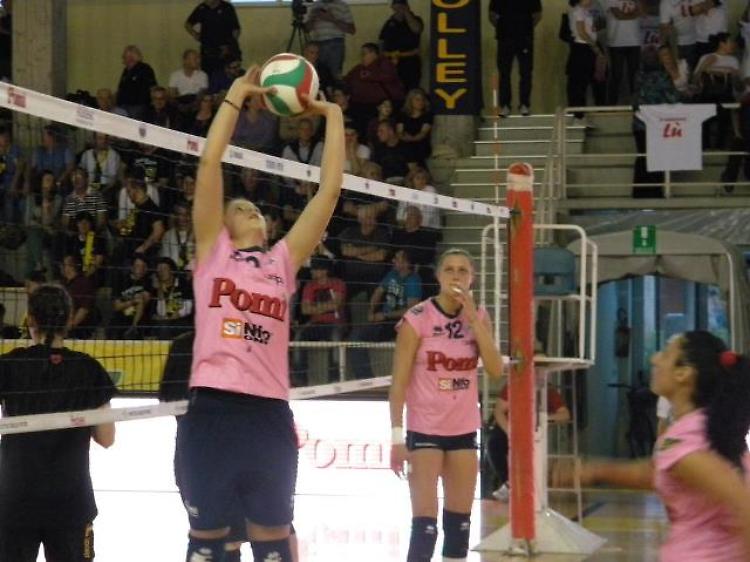 POMI' CASALMAGGIORE - SIAMO ENERGIA ORNAVASSO 0-3
(13-25 23-25 21-25)