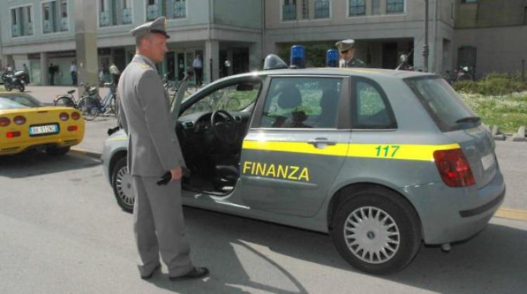Arrestato con 40 grammi di coca: 'Uso personale', ma il gip non gli crede