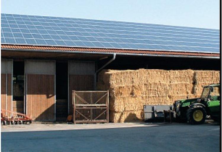 Furto in cascina, spariscono pannelli fotovoltaici per 80mila euro