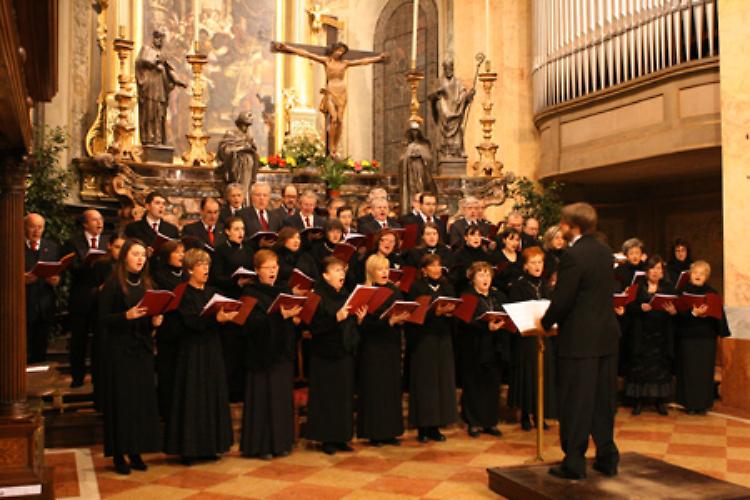 Casalmaggiore. Stasera Molaschi e il Polifonico in duomo