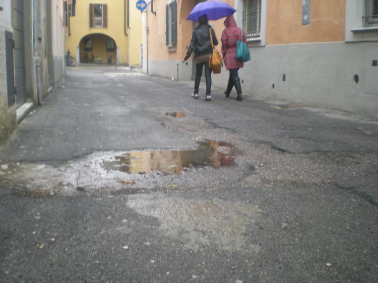 Le strade di Rivolta sono dissestate