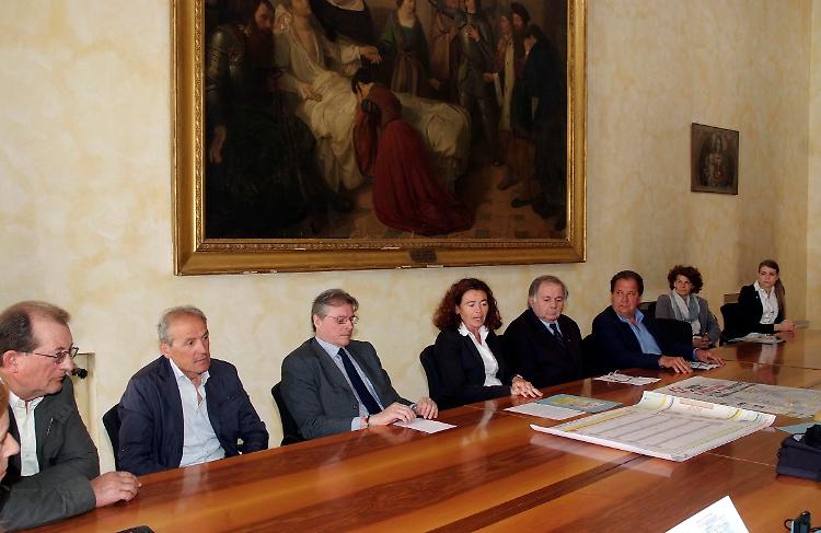 Il comitato della fiera di San Pantaleone col sindaco Stefania Bonaldi