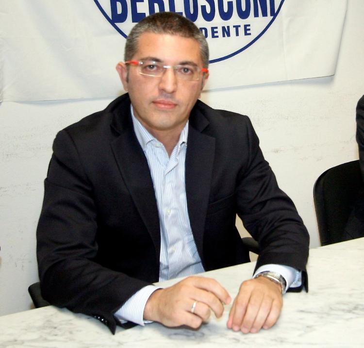 Caos Nolli, rinviato il vertice del Pdl
