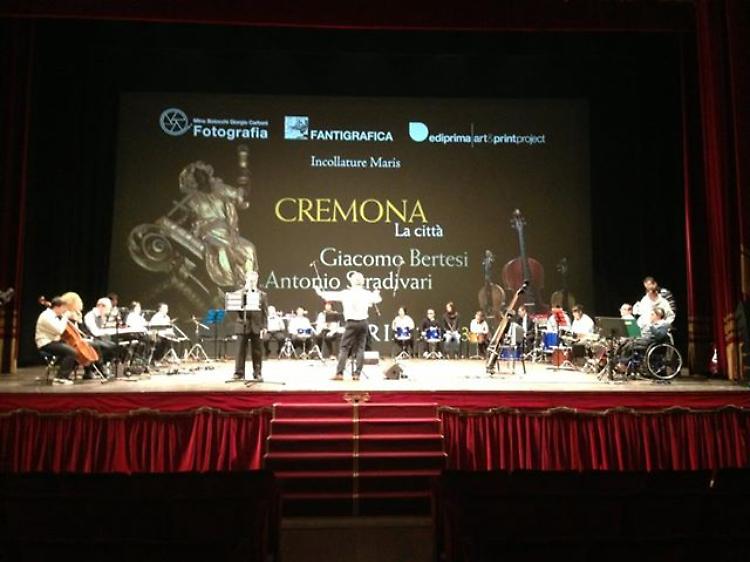 Domani sera in piazza del Comune
l’Orchestra MagicaMusica