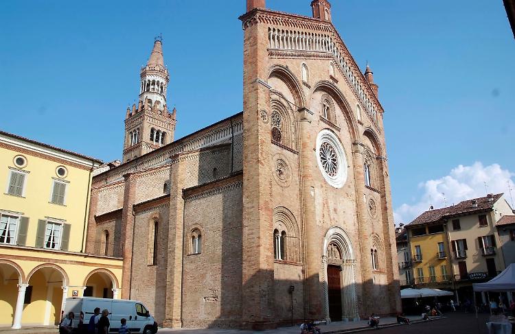 Diocesi accorpata a Cremona, monsignor Manenti: 'Notizia priva di fondamento' 