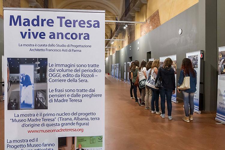 Fino al 19 giugno a Cremona la Mostra itinerante '' Madre Teresa vive ancora''